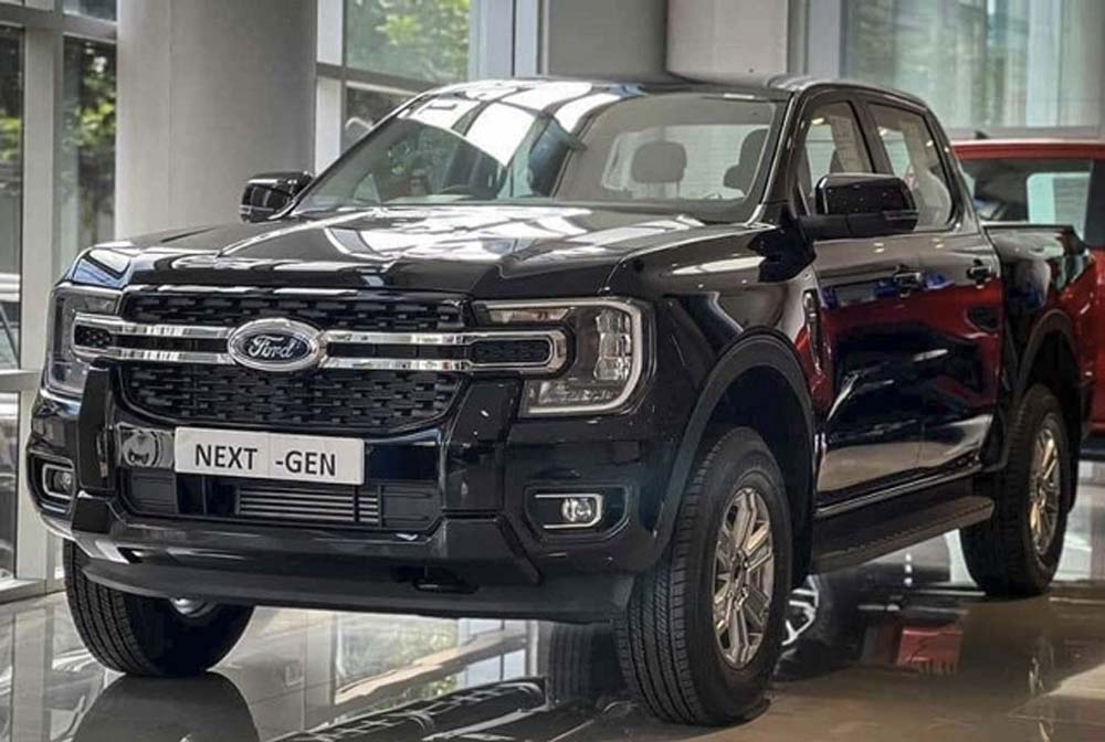 Giá Xe Ford Ranger XLT tốt nhất Việt Nam - Kho xe luôn đủ màu - Có Sẵn ...