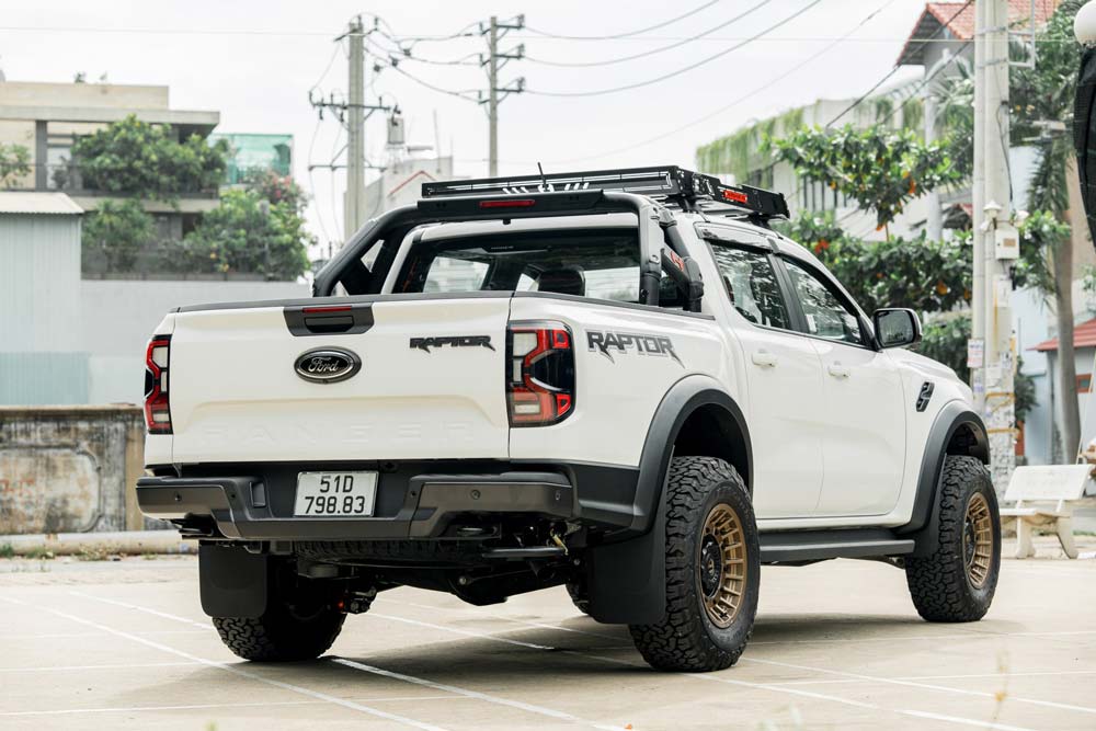 Cập nhật giá xe Ford Ranger Raptor 2024 tháng 8 tại Ford Tân Thuận Quận ...