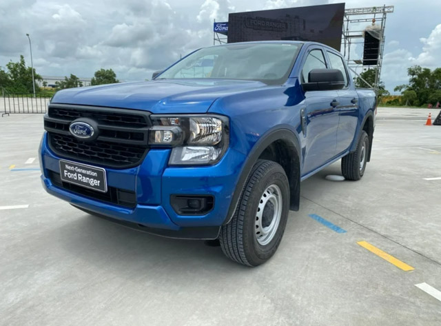 Chỉ 659 triệu đồng, Ford Ranger 2023 bản Tiêu chuẩn được trang bị những gì?