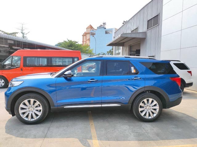 Giá xe Ford Explorer Limited 2023 mới nhất kèm các chương trình ưu đãi giá tháng 8/2023