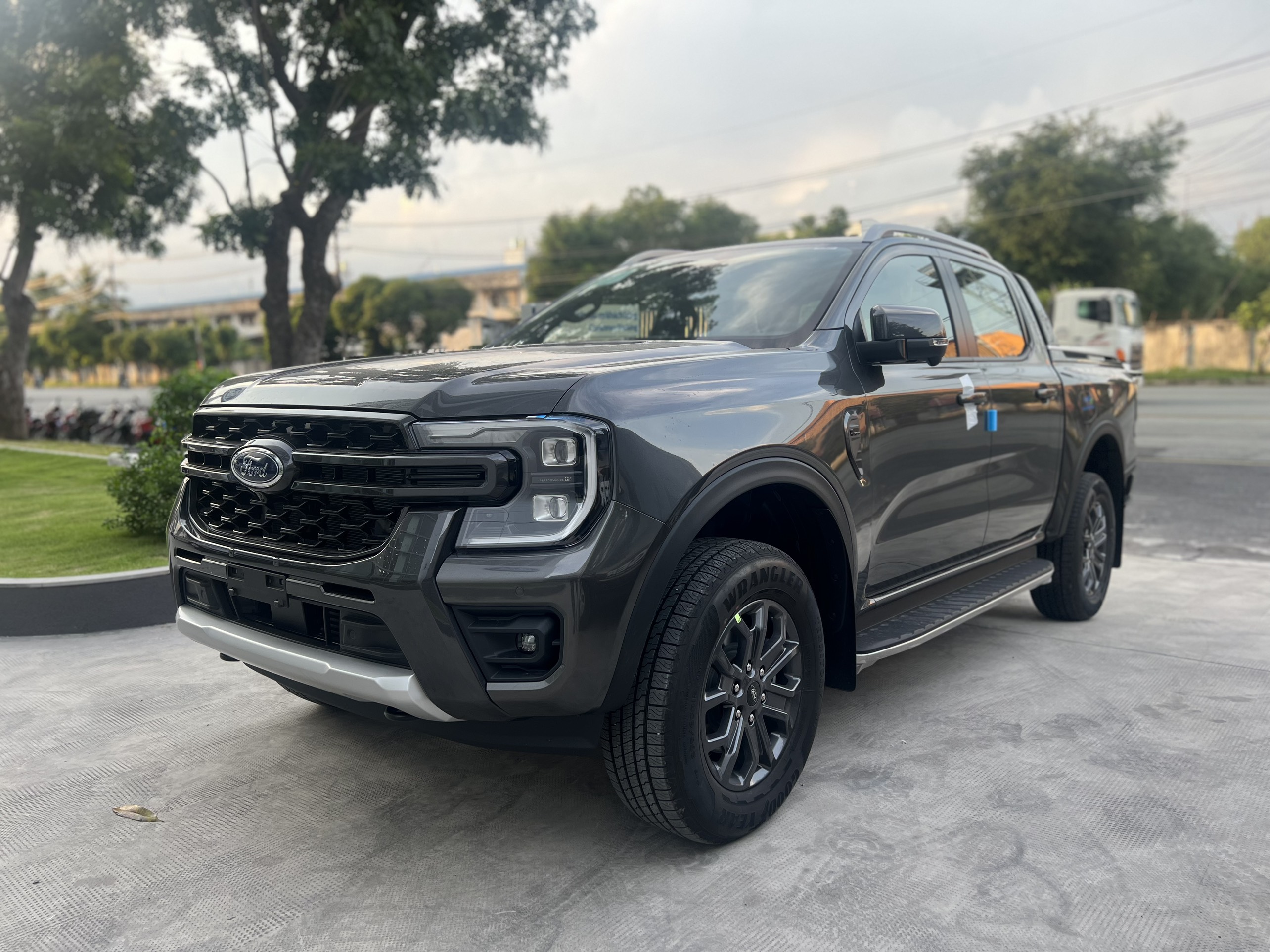 Khuyến mãi lớn nhất đặc biệt khi đến với Đại Lý Mới Tân Thuận Ford