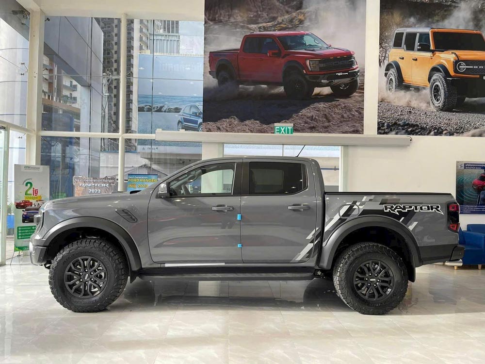 Giá xe Ford Ranger Raptor 2023  kèm nhiều chương trình khuyến mãi cuối năm hấp dẫn