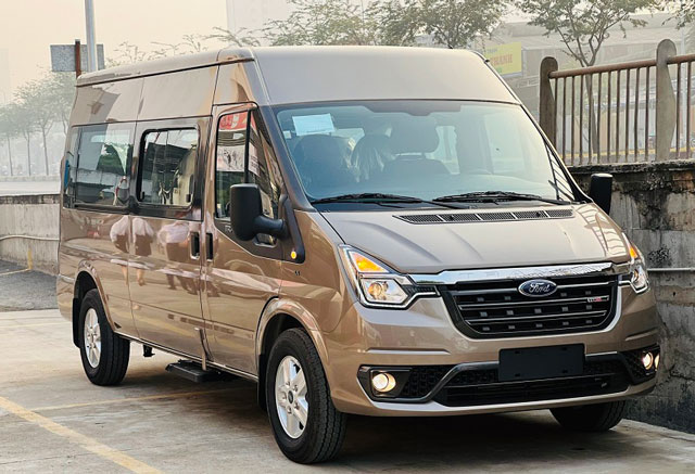 Cập nhật giá xe Ford Transit 2024 và các ưu đãi mới nhất trong tháng 4/2024