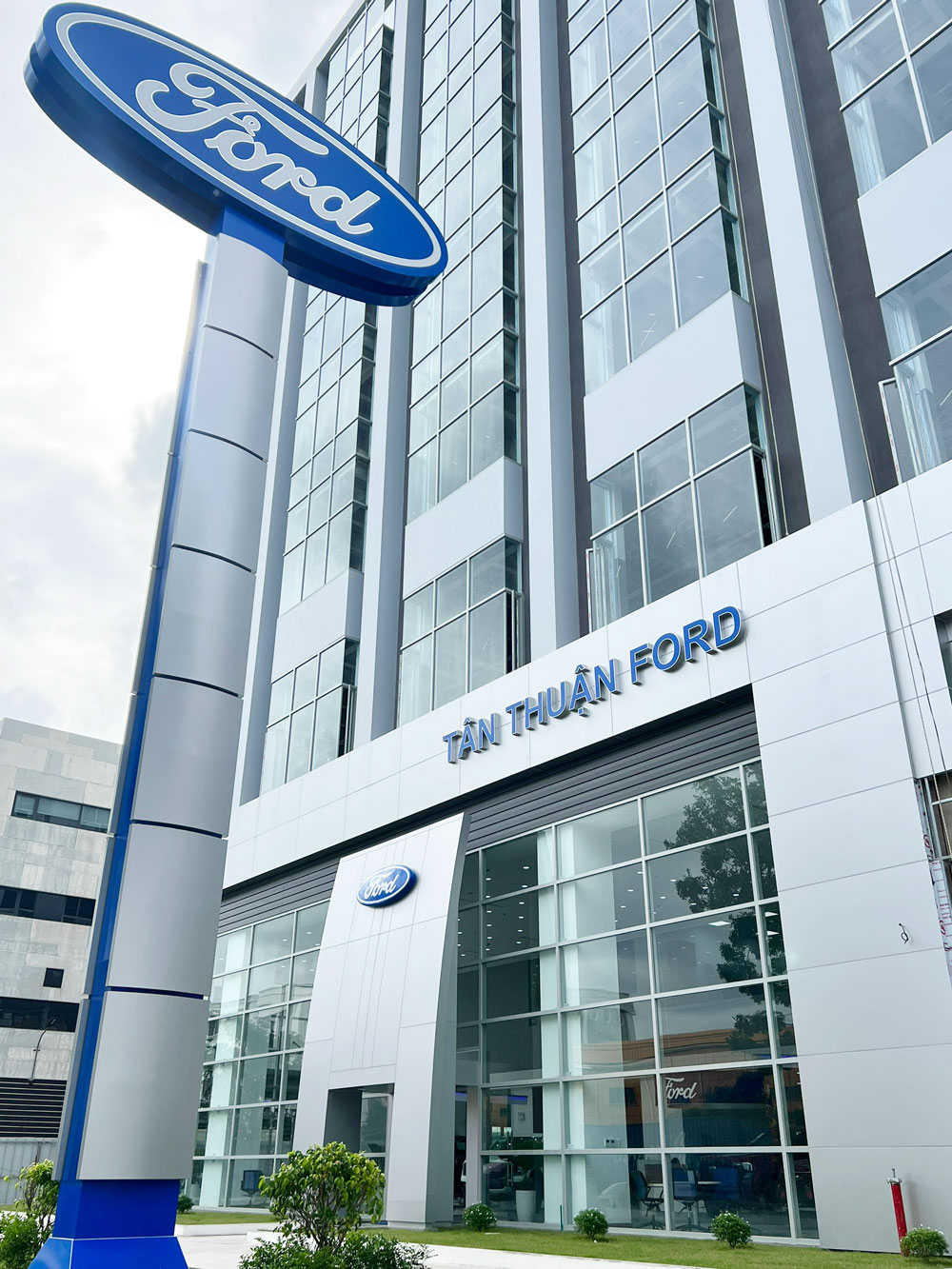 Đại lý xe Ford gần Phú Mỹ Hưng địa chỉ nằm ở đâu? Showroom Ford Tân Thuận chính hãng, uy tín tại quận 7 TPHCM